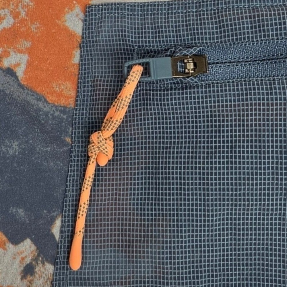 Lululemon Mens Camo Athletic Shorts Orange Blue Mesh Pocket LM7B06S Size M - Picture 9 of 11